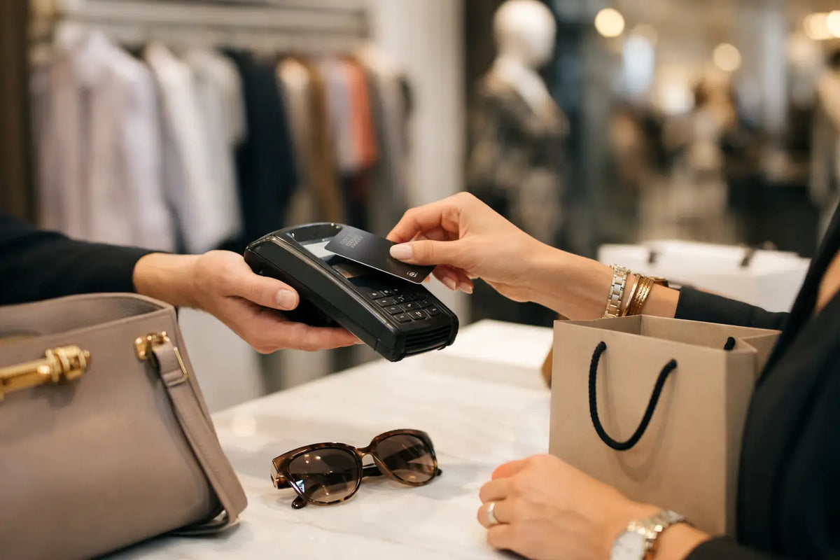 ¿Son seguros los pagos en moda premium?