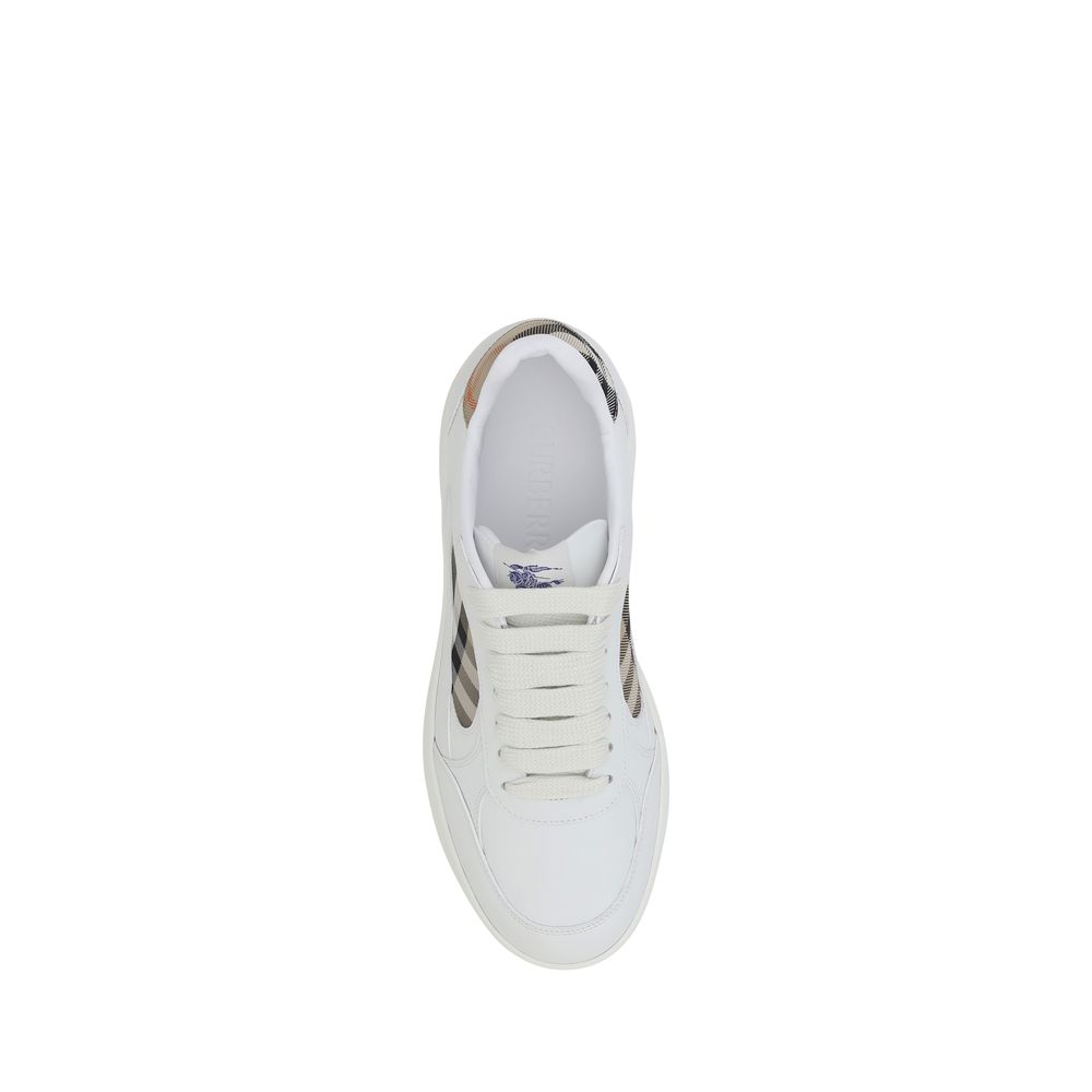 Burberry White Calf Leather Bos Taurus Low Top Sneakers