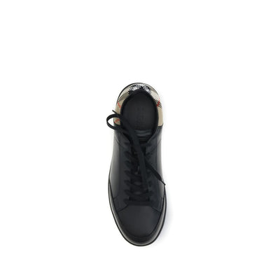Burberry Black Calf Leather Bos Taurus Low Top Sneakers
